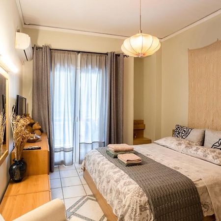 Athinas Apartment พีเรียส ภายนอก รูปภาพ