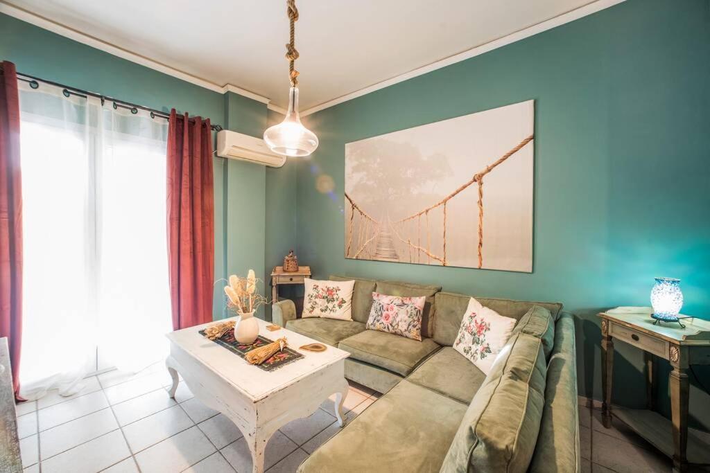 Athinas Apartment พีเรียส ภายนอก รูปภาพ