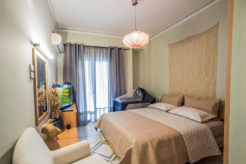 Athinas Apartment พีเรียส ภายนอก รูปภาพ