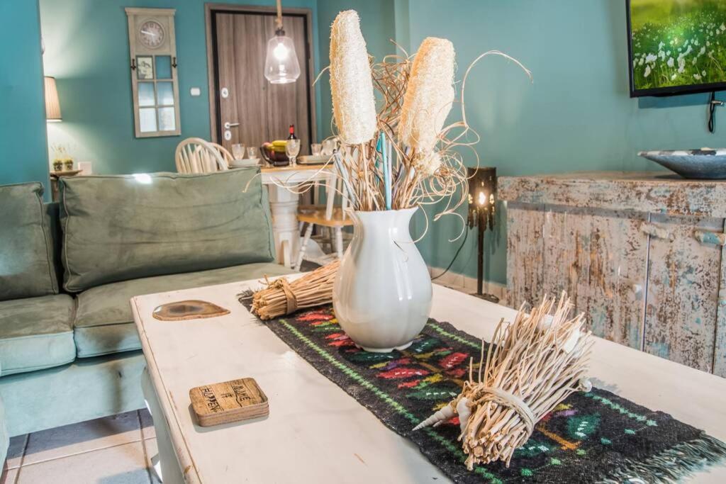 Athinas Apartment พีเรียส ภายนอก รูปภาพ