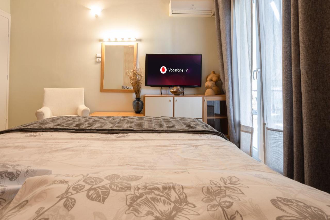 Athinas Apartment พีเรียส ภายนอก รูปภาพ